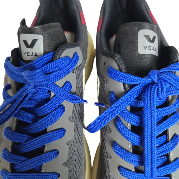 Veja‎ Dekkan Alveomesk Grafite Pierre Vibram Sneakers Men's Size 11